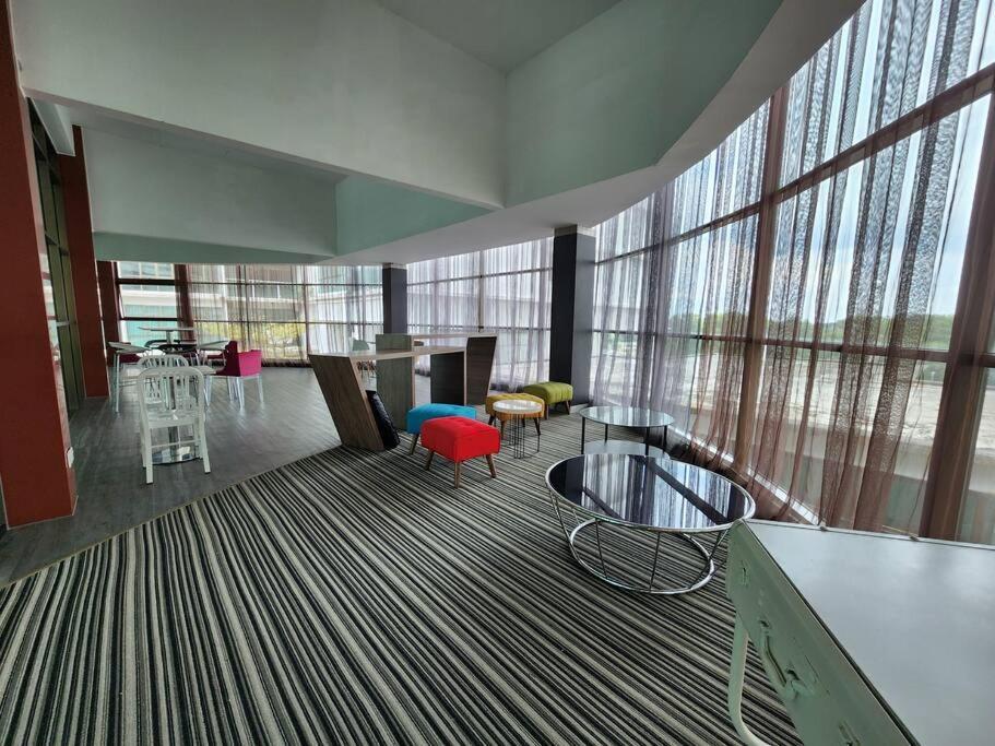 2-4 Pax Spacious Living @ Mount Austin, Jb #02 Johor Bahru Luaran gambar